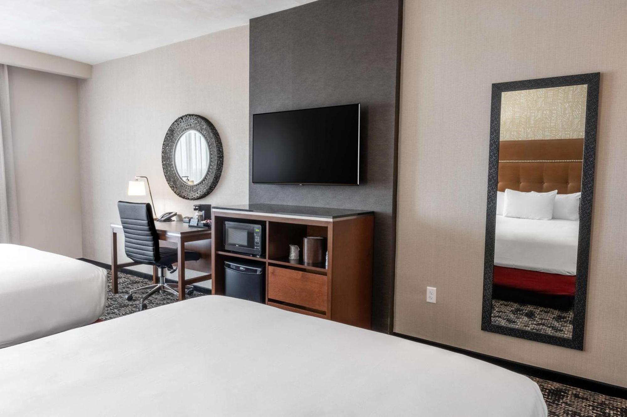 Drury Plaza Hotel College Station Exterior photo